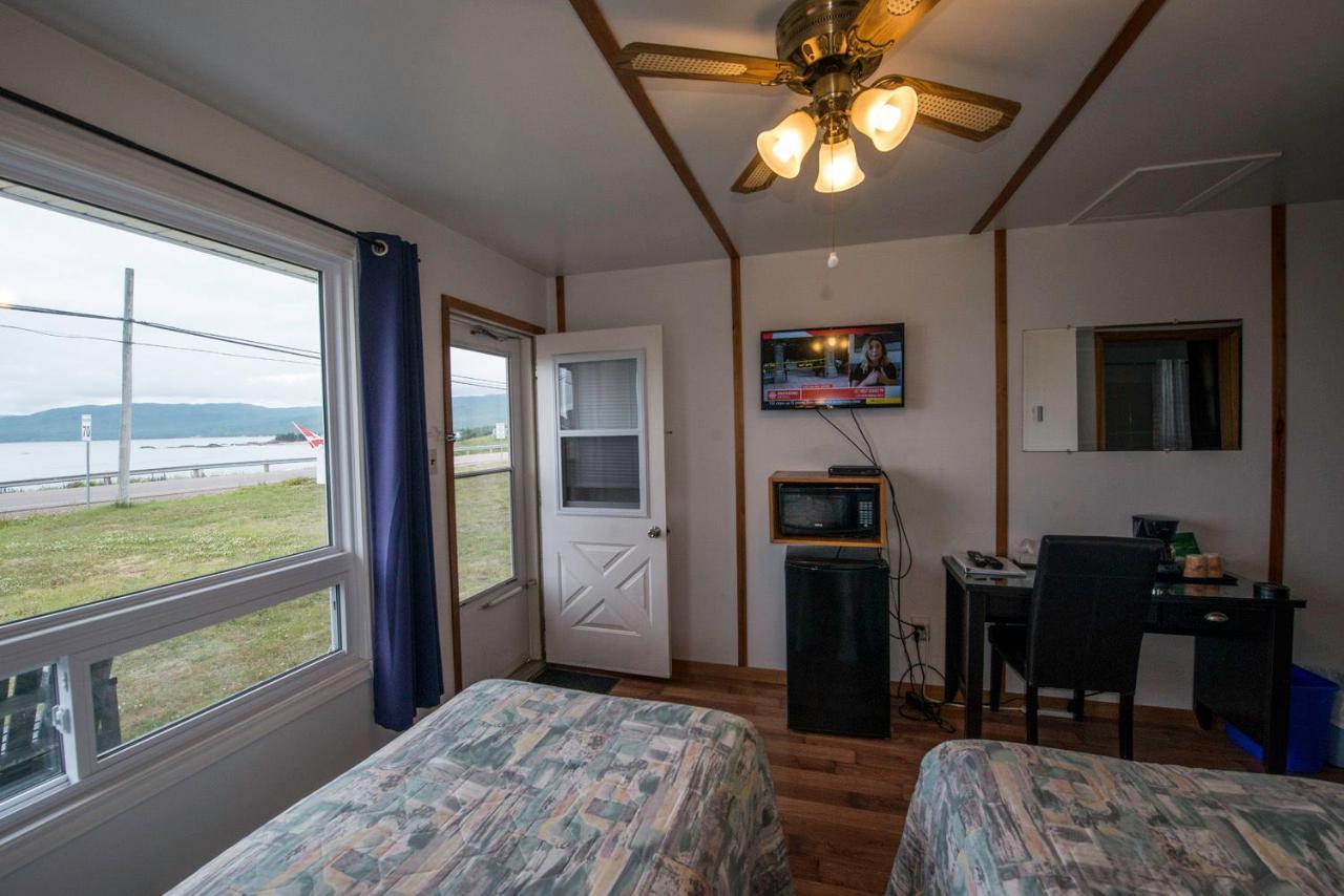 Sea Breeze Motel Ingonish Bagian luar foto
